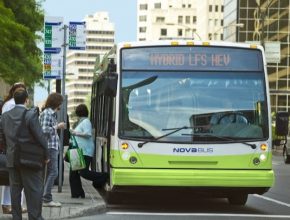 Volvo dodá 475 hybridních autobusů do Quebecu