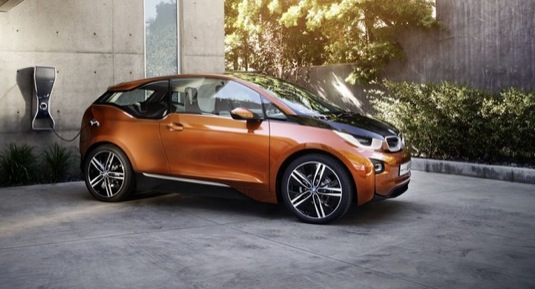 auto BMW i3 elektromobil sériový hybrid range extender