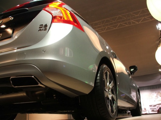 auto Volvo V60 plug-in hybrid představení v Hamburku