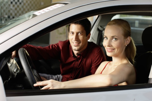 auto hybrid elektromobil na splátky koupit auto