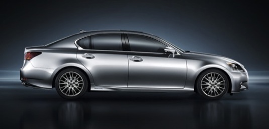 auto Lexus GS 300h Autosalon Šanghaj 2013