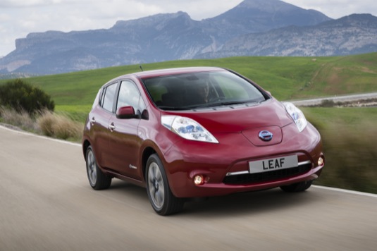Nový Nissan Leaf v ČR. Cena elektromobilu je 715 000 Kč s DPH
