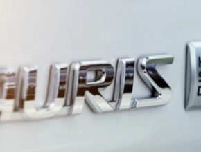 auto Toyota Auris Touring Sports Hybrid Synergy Drive