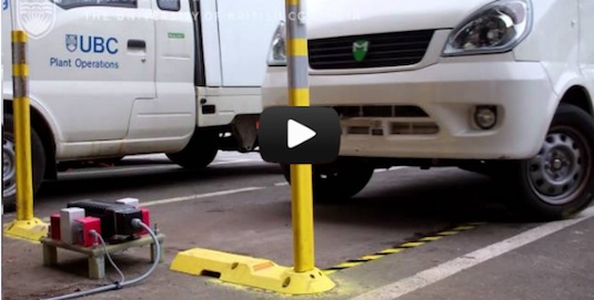 auto elektromobil bezdrátové dobíjení
