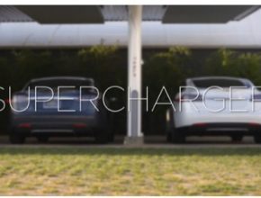 auto Tesla Motors síť dobíjecích stanic pro elektromobily zdarma