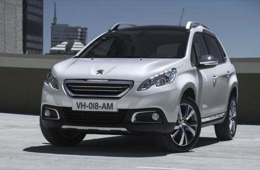 auto Peugeot 2008 crossover