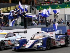 auto závodní hybrid Toyota TS 030 24 hodin Le Mans