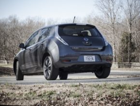 auto 2013 elektromobil Nissan Leaf