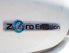 auto elektromobil Nissan Leaf Zero Emission