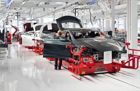 auto továrna Tesla Motors Fremont Kaliforie výroba elektromobilu Model S