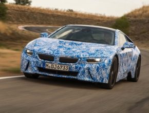auto BMW i8 plug-in hybrid prototyp