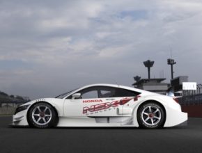 auto Honda NSX Concept-GT závodní hybrid
