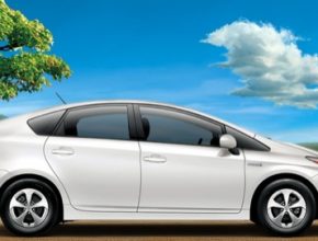 auto Toyota Prius hybridní auto USA Kalifornie