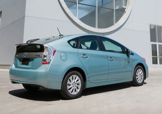 auto Toyota Prius plug-in hybrid