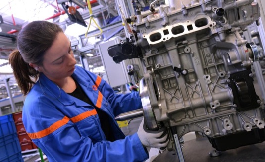 auto Peugeot PSA Peugeot Citroen výroba nových motorů