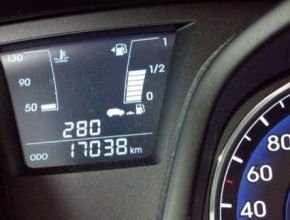 auto snížení spotřeby jízda autem šetrná