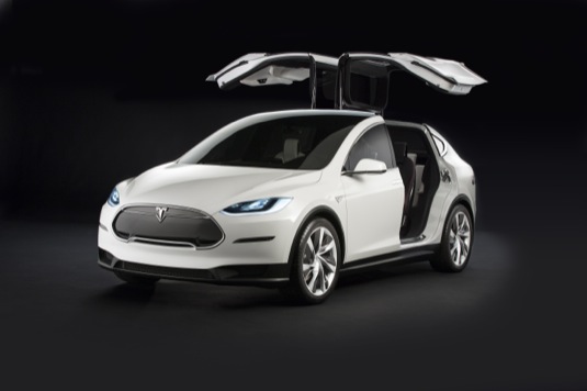 auto Tesla Model X elektromobil elektrické auto