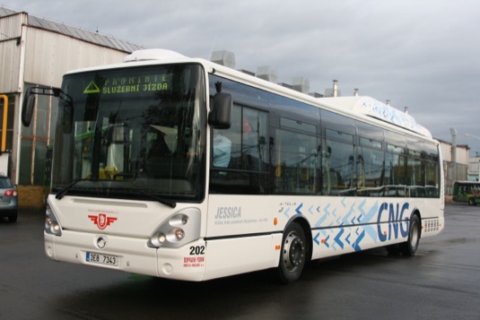 auto autobus CNG Pardubice