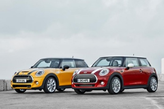 auto plug-in hybrid Mini Cooper