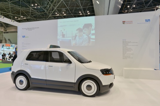 auto elektromobil EVA autosalon Tokio 2013 Singapur