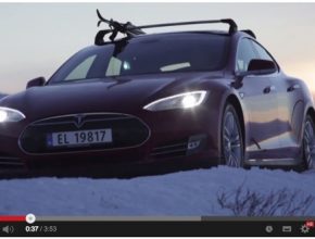 auto Tesla Model S elektromobil video reklama Norsko