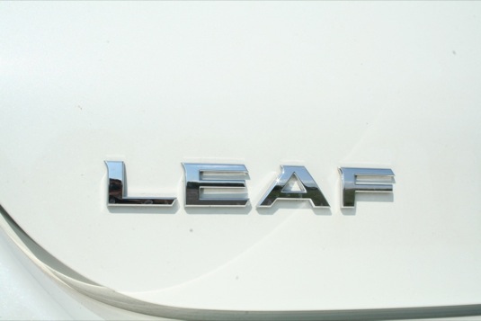 auto Nissan Leaf