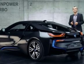 auto BMW i8 plug-in hybrid video výkon
