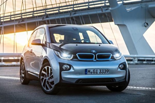 auto elektromobil BMW i3 elektrické auto