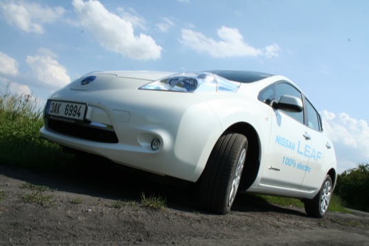auto Nissan Leaf elektromobil s vyšším dojezdem
