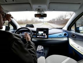 auto robotická auta Renault