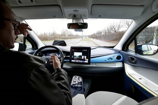 auto robotická auta Renault