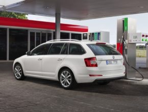 auto Škoda Octavia s pohonem na CNG stlačený zemní plyn
