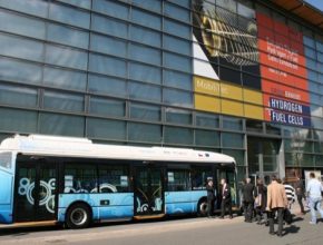 auto český autobus na vodík TriHyBus na veletrhu v Hannoveru