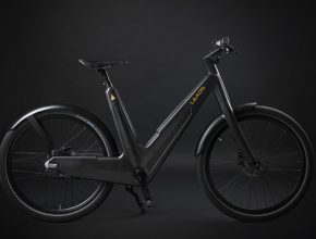 auto elektrokolo elektrické jízdní kolo Leaos Itálie