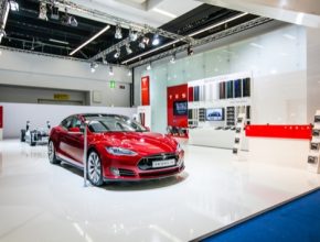 auto elektromobil elektrické auto Tesla Model S Evropa Top Gear test