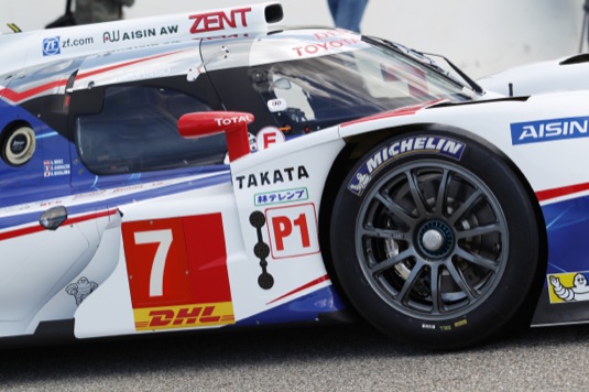 auto Toyota TS 040 závodní hybrid