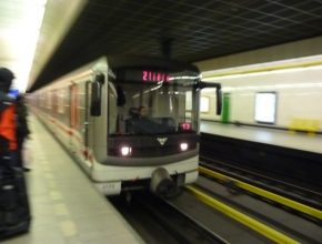 auto Praha metro výročí 40 let