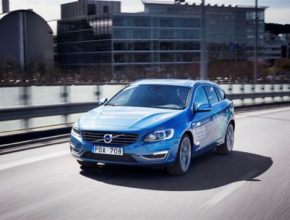 auto Volvo robotická auta test