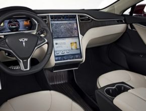 auto elektromobil Tesla Model S zkušenosti po měsíci provozu