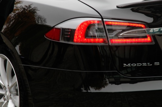 auto elektromobil Tesla Model S