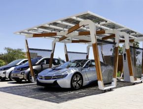 Solární dobíjecí parkovací místo od BMW. Dokonalý doplněk pro vaše nové elektrické auto stejné značky