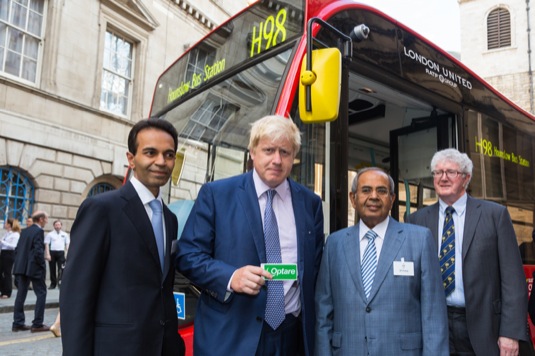 auto Optare elektrobus Boris Johnson