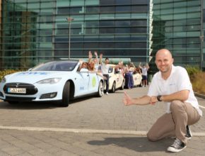 auto elektromobil Tesla Model S RWE tour