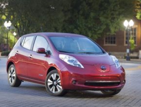 auto elektromobil Nissan Leaf