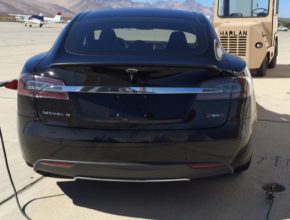 auto elektromobil tesla model s p85d