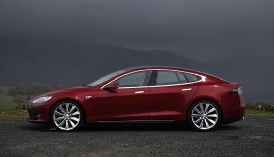 auto elektromobily Kanada Tesla Model S