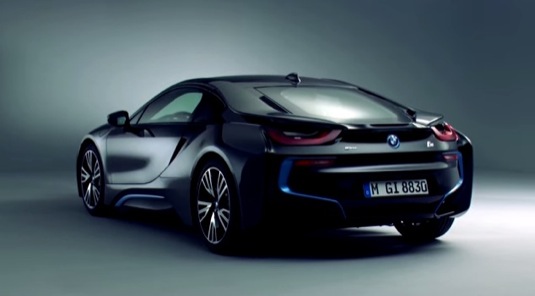 auto výroba plug-in hybridu BMW i8