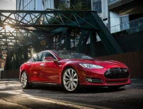 auto Tesla Model S v Evropě elektromobil elektroauto