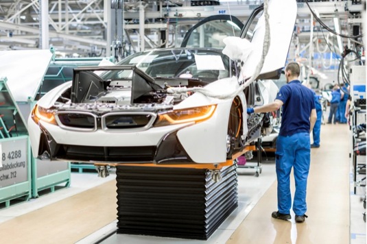 auto BMW i8 plug-in hybrid továrna Lipsko Německo výroba auta