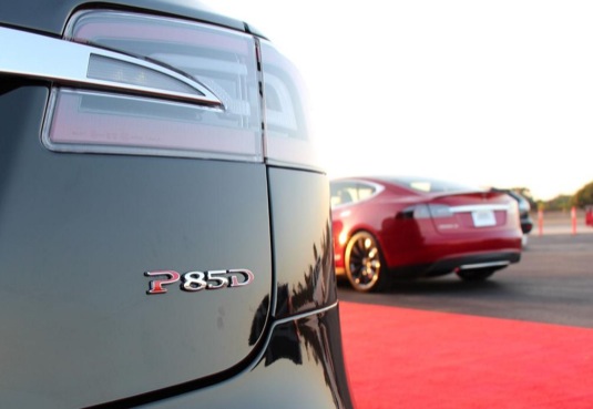 Elektromobil Tesla Model S P85D